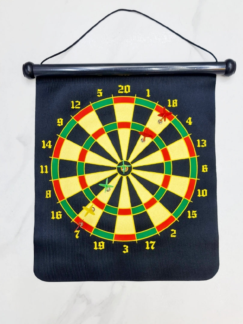 Magnetic Roll-Up Dartboard – Safe Indoor Dart Game with Magnetic Darts