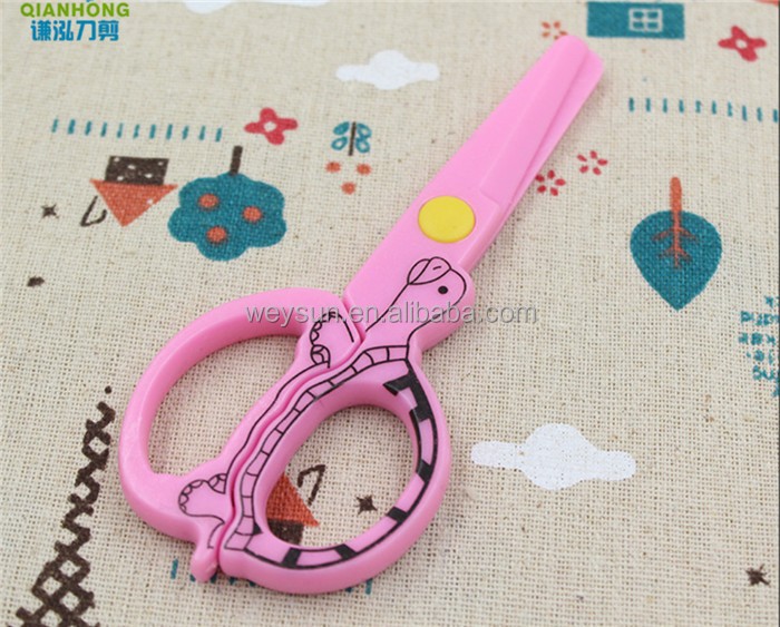 qucoqpe Kawaii Scissors for School Kids, Cute Animal Designs Toddler Safety  Plastic Scissor, Preschool Training Scissors Toddler Craft Scissors